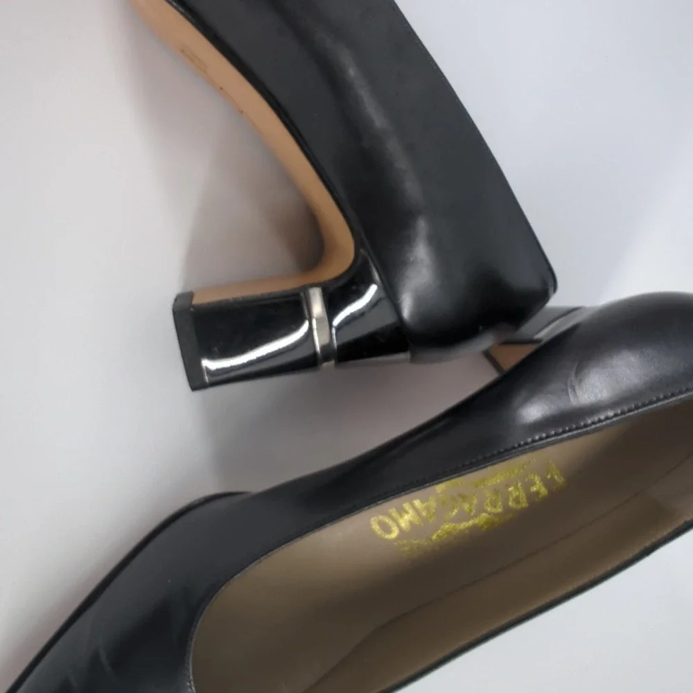 Salvatore Ferragamo Women's Shoes Size‎ 6.5 B Black Pumps Heels Designer *Read*